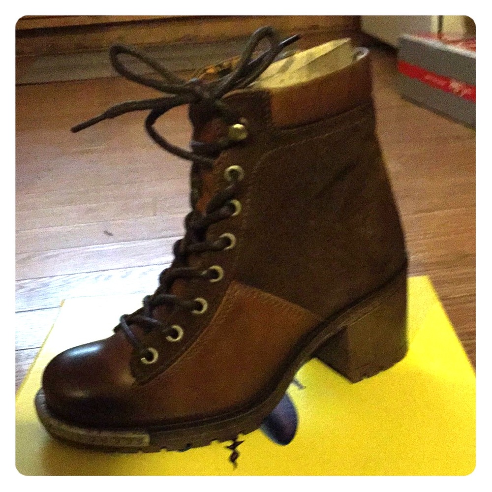 Brown boots